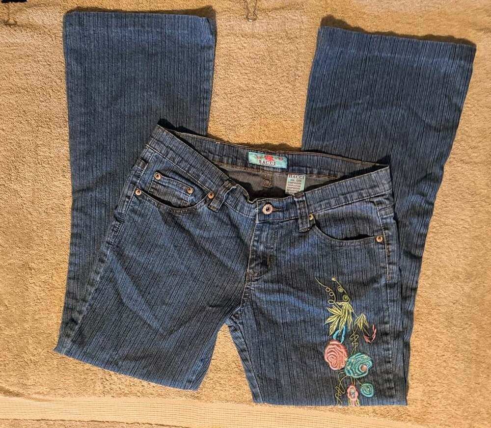 Bacci Floral Embroidered Flare Jeans Size 13/14 Y2K Blue Denim (Mid Rise)